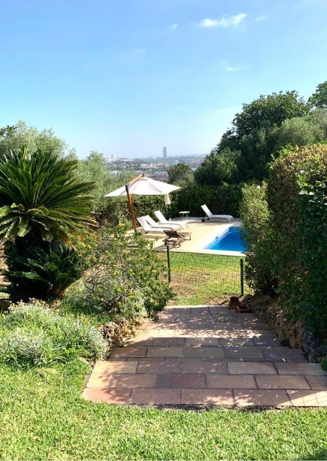 Chalet Con Vistas A Sevilla Gelves 外观 照片